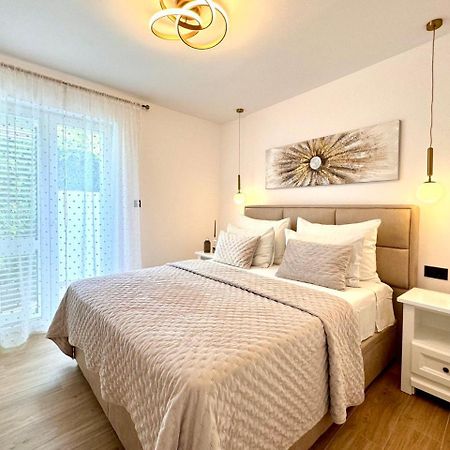 Apartmani Nikola Baška Voda Extérieur photo