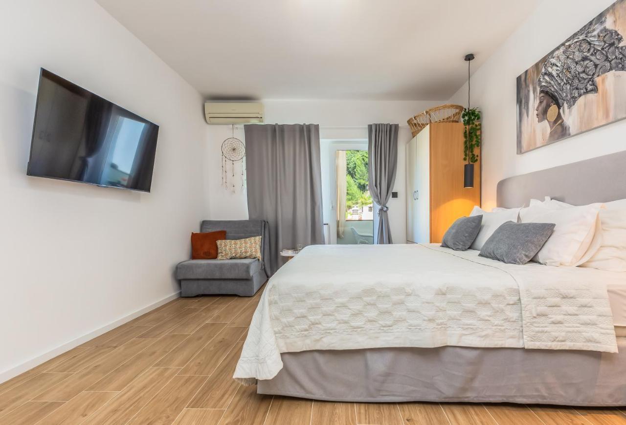 Apartmani Nikola Baška Voda Extérieur photo