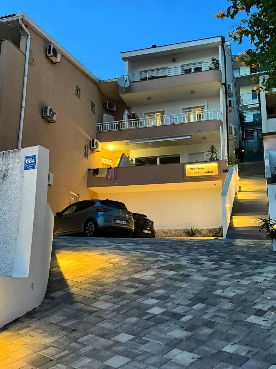 Apartmani Nikola Baška Voda Extérieur photo